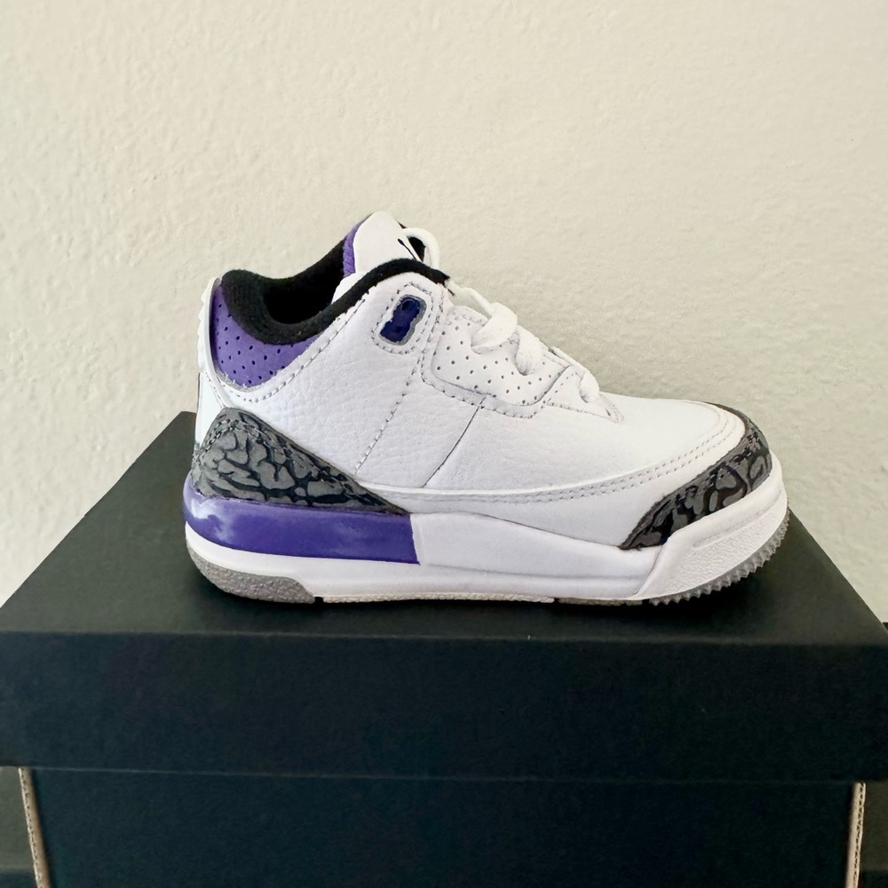 Toddlers Air Jordan Retro 3 (TD) White/Black-Dark Iris Size 6C